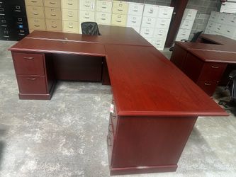 OFFICE/HOME DESK L-SHAPE DESK