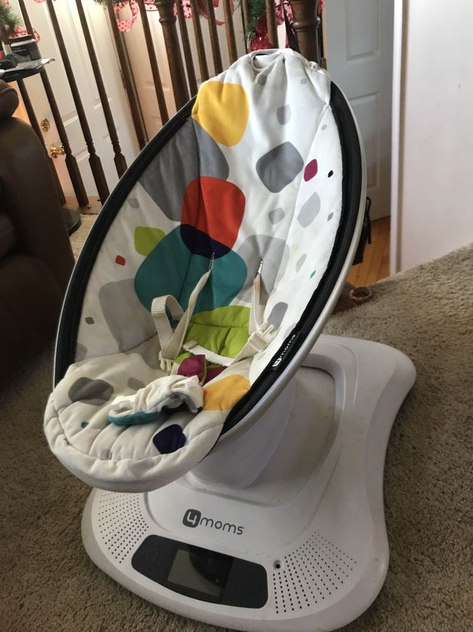 4 moms bluetooth rocker