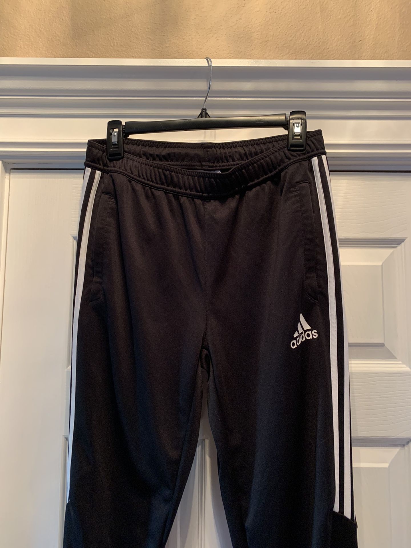 Men’s XL Adidas Sweats