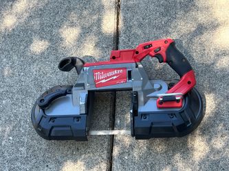 Milwaukee M18 FUEL Deep Cut Band Saw