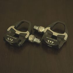 Shimano Dura-Ace Carbon Clipless pedals.