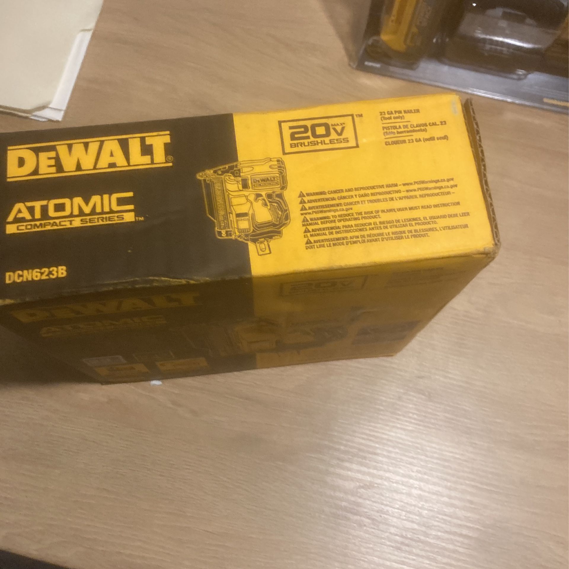 DeWalt Atomic Compact 20v Brushless Nail Gun DCN623B for Sale in Charlotte,  NC OfferUp