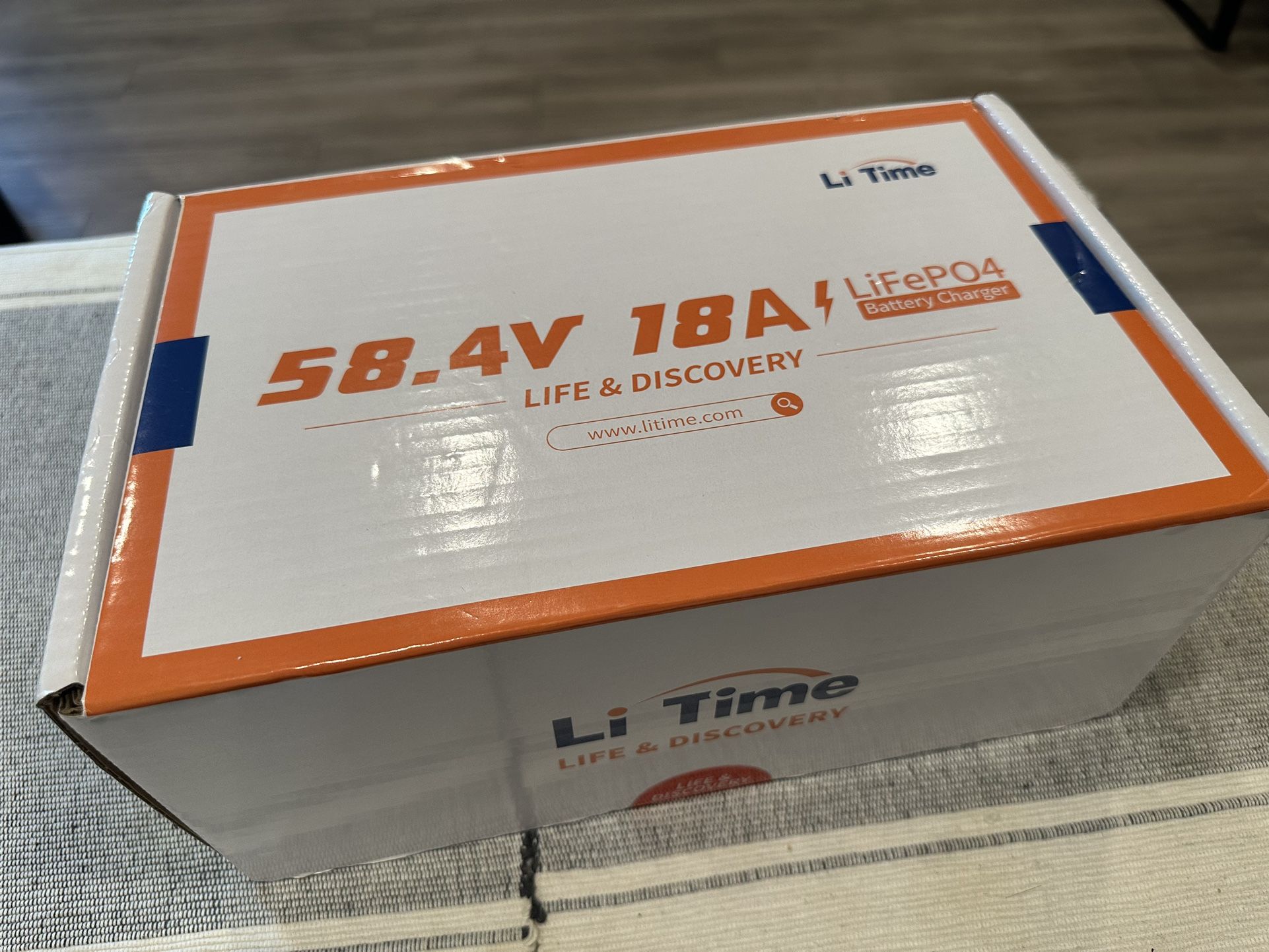 LiFePO4 58.4V 18A Charger waterproof