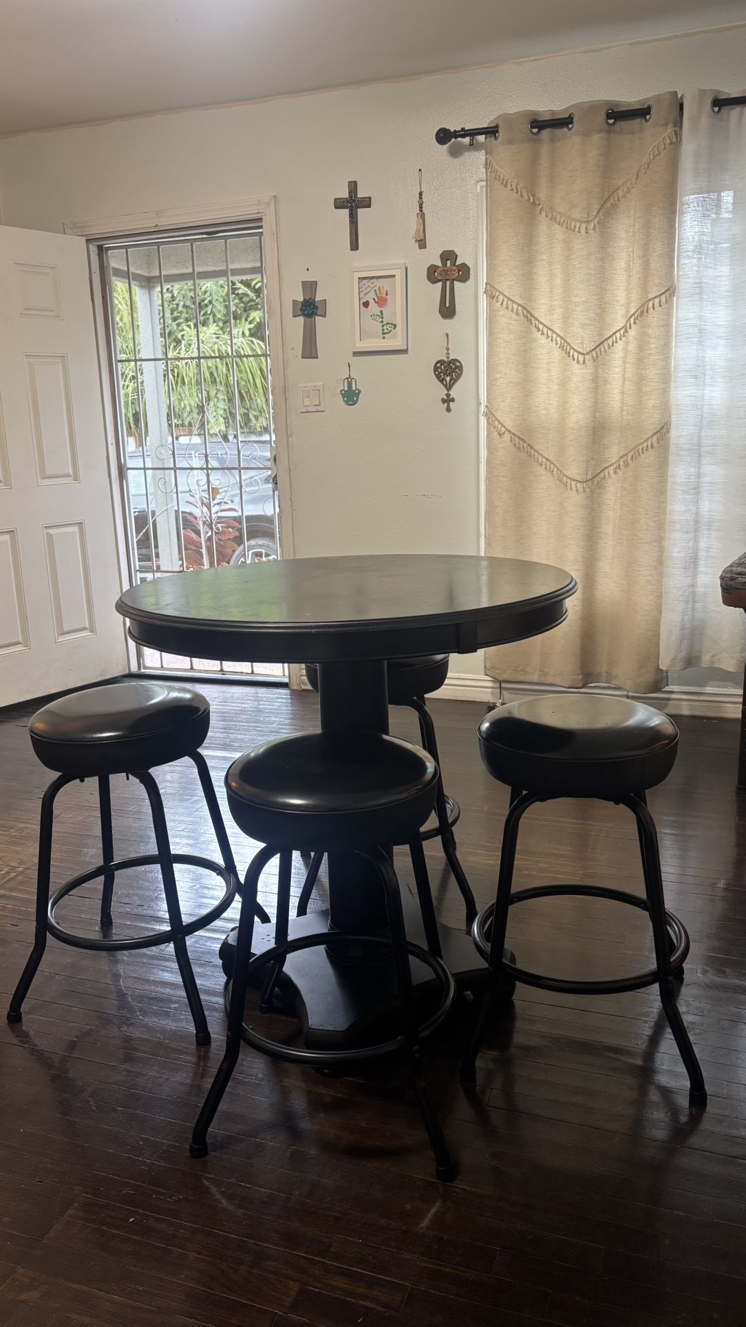 Dinning Table/Comedor