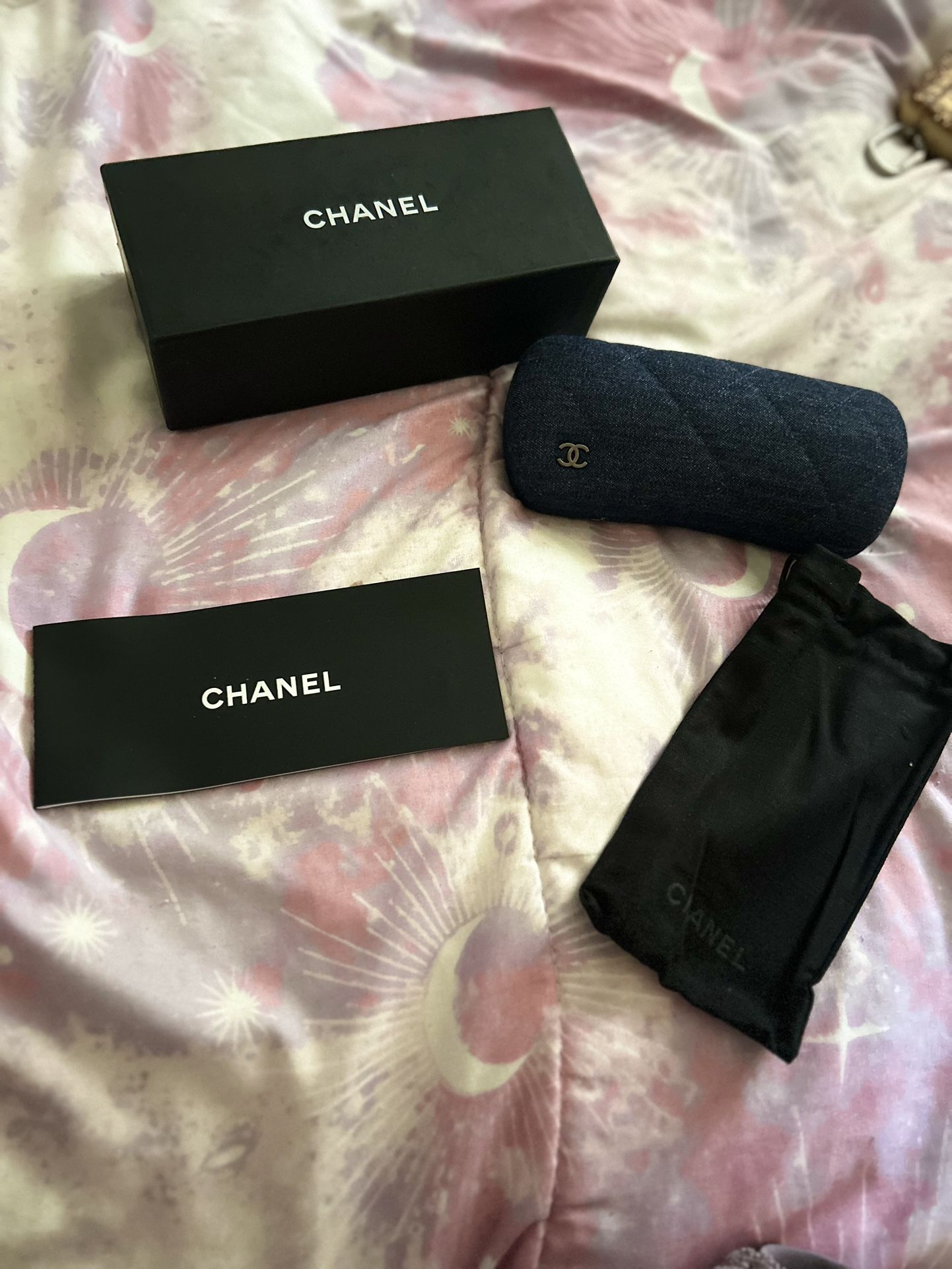 Sunglasses case
