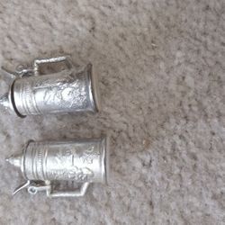 Asian Salt And Pepper Shakers 