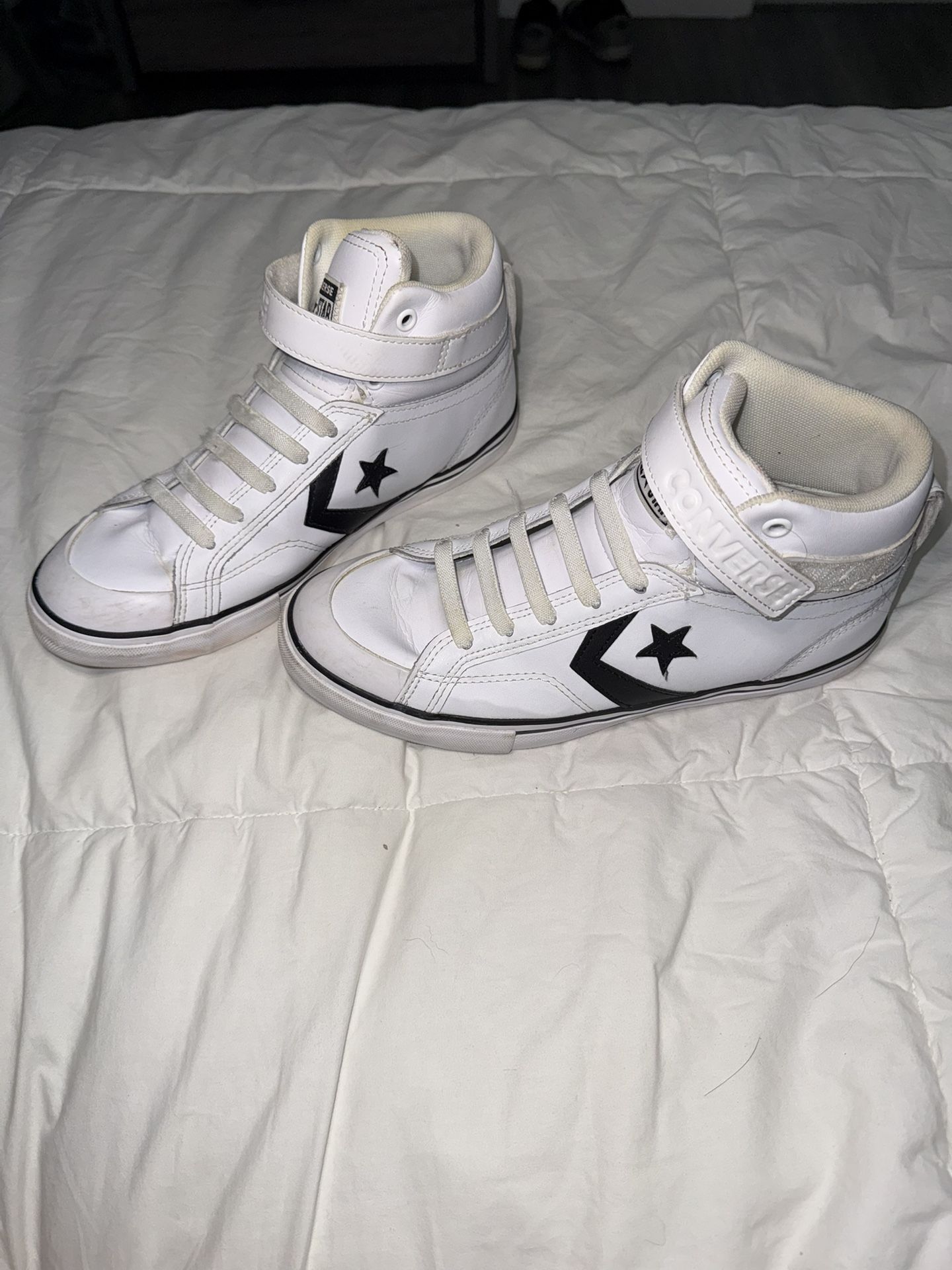 Converse Pro Leather High Tops White Black Size 6 Youth / Men’s 6 / W7.5