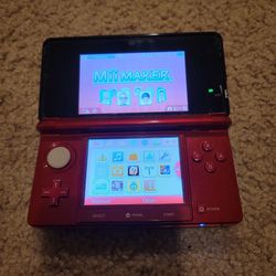 Nintendo 3DS red console. Tested