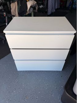 Small white dresser
