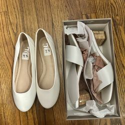 Woman’s Shoes 7.5