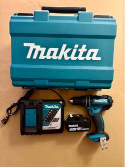 Makita 18V LXT Hammer Drill Kit w/ Battery, Charger & Case