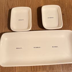 Rae Dunn Serving snack tray and bowl