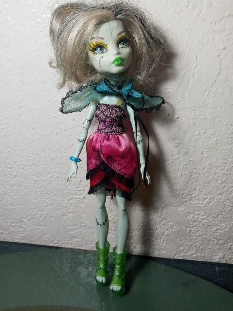 Monater high doll