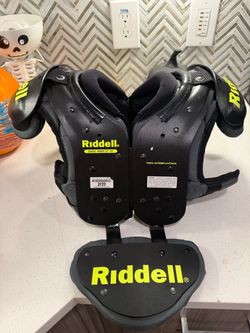 Riddell Surge Football Shoulder Pads Size Medium