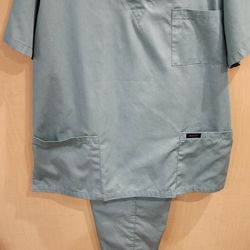  Medical Scrub Uniform

Unisex