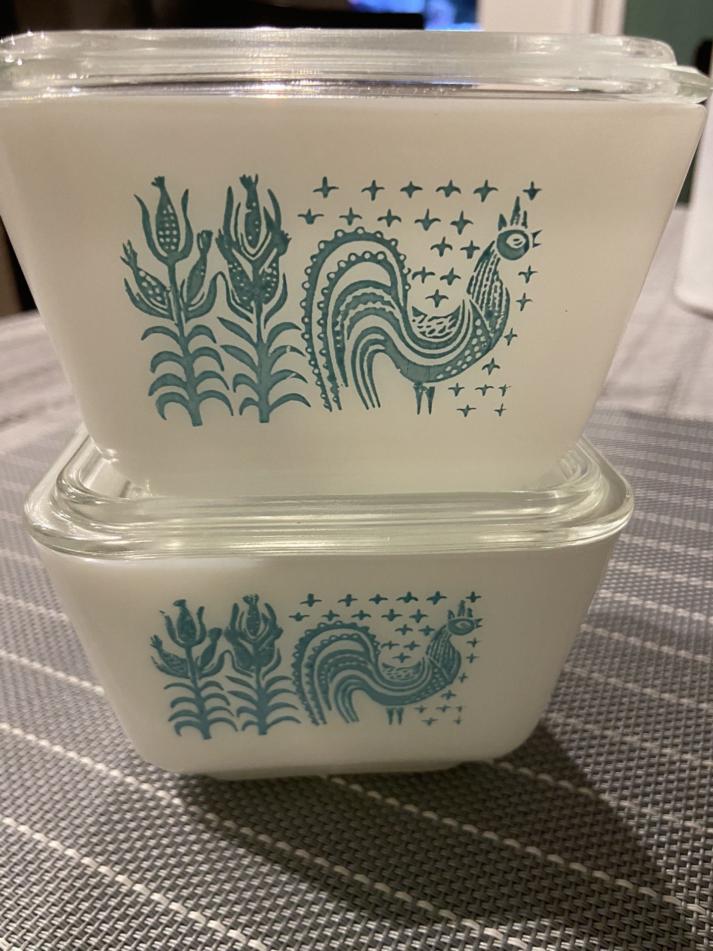 Vintage Pyrex Butterprint Amish Refrigerator Dishes With Lids