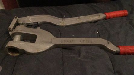 Sioux Chief 305-521PK metal stud punch