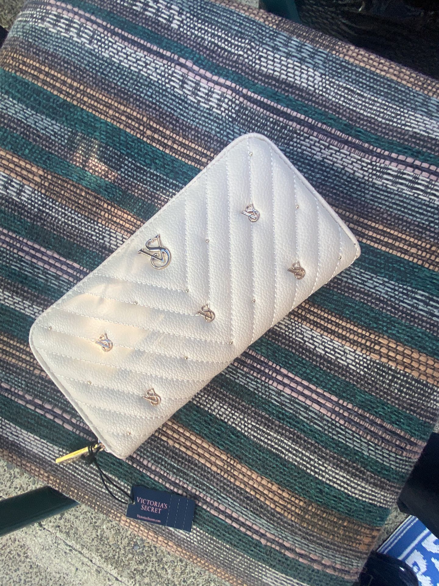 White Viktoria Secret Wallet