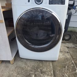 General Electric Smart Front Load Dryer 