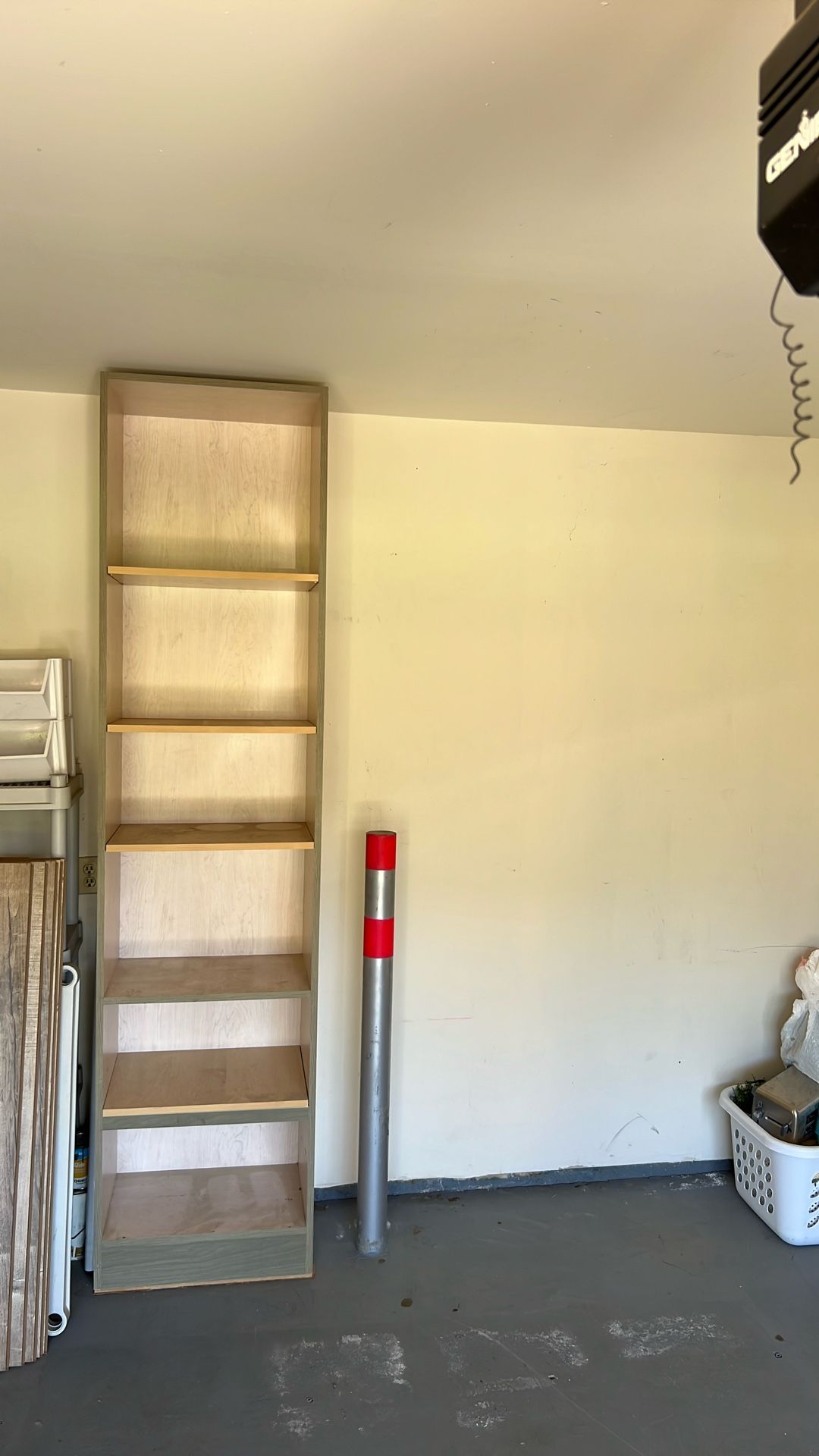 Free Shelving