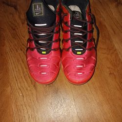 all Pink Lime Logo Nikes Low Tops