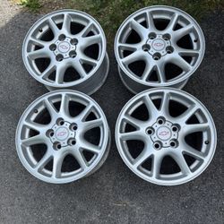 Set Of 4 16 Inch Chevy Wheels
