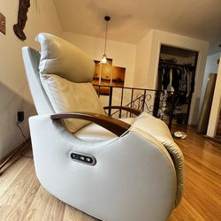 ✨Luxury BarcaLounger Power Recliner – Mint Leather – USB & Power Headrest✨