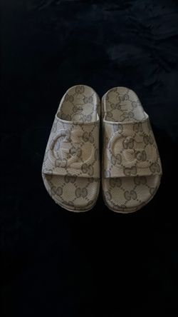 Gucci GG Slides