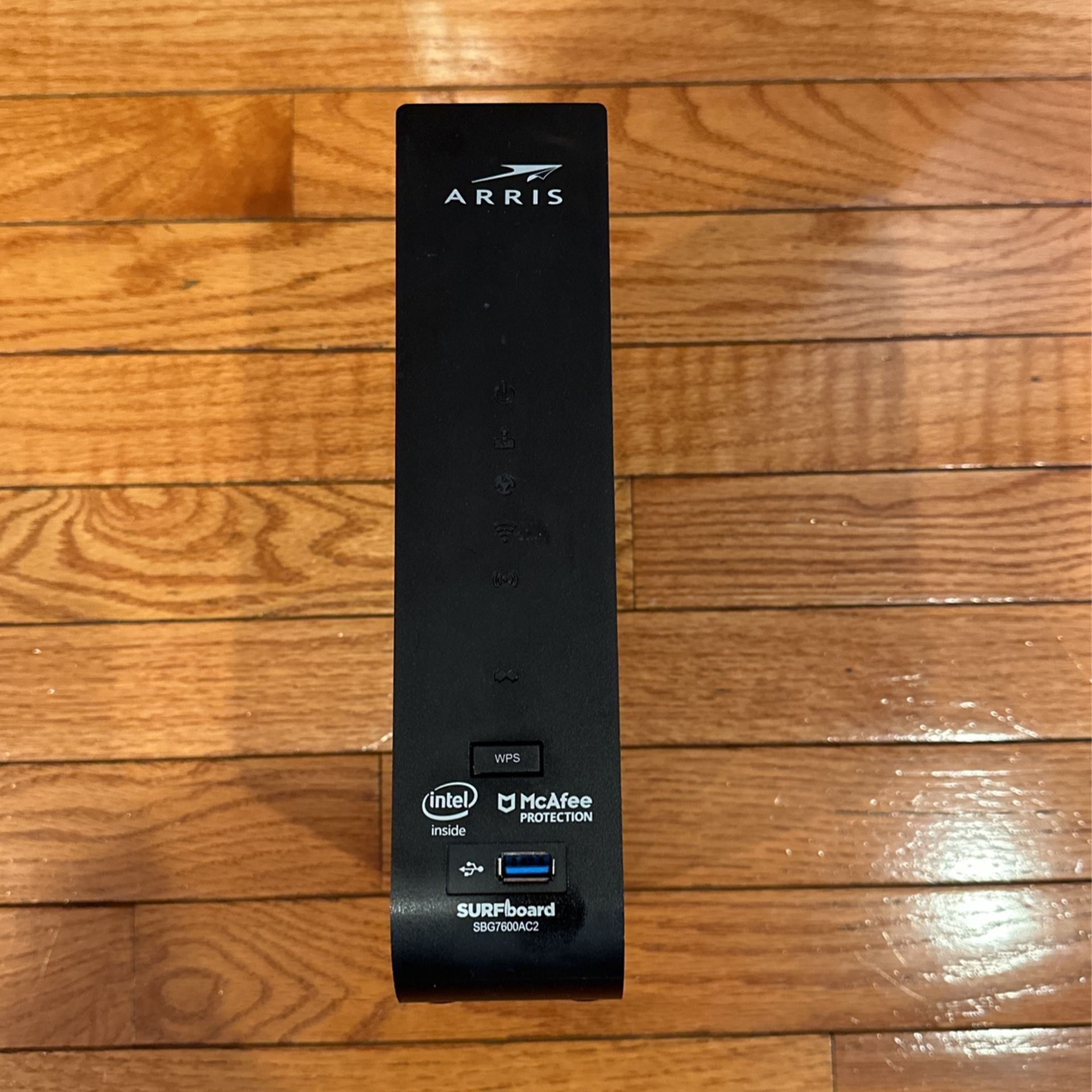 Used Arris Surfboard Modem and Router 