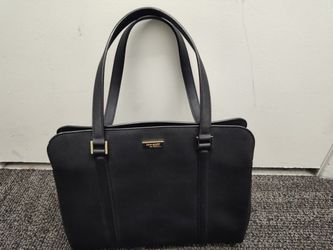 KATE SPADE PURSE IN LIKE NEW