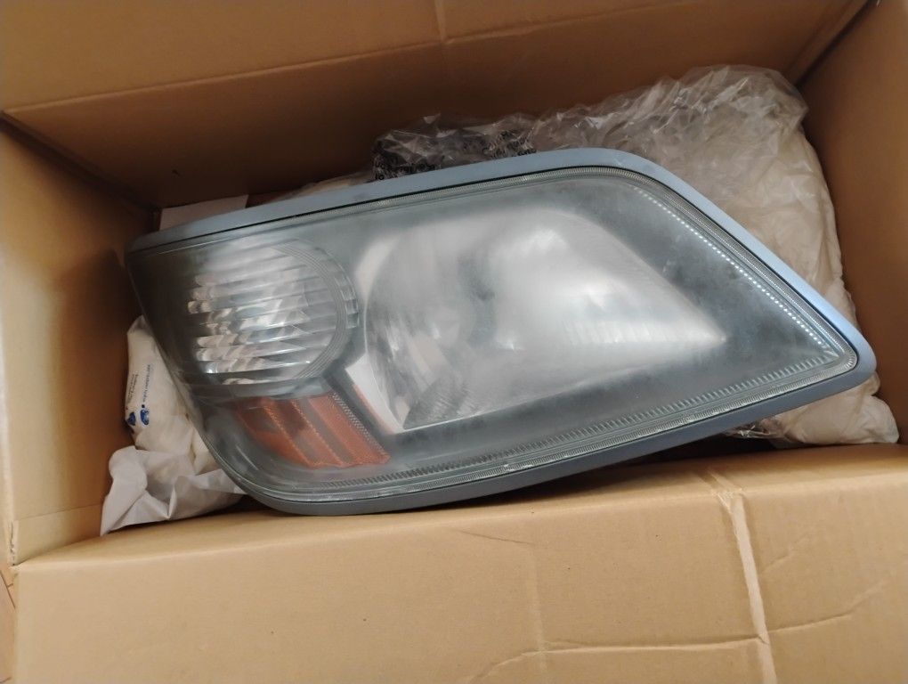 Hino Truck Whole Headlight .
