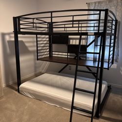 Bed/Desk Bedroom Set