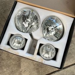 2014 Jeep Wrangler Sahara OEM Headlights And Fog Lights 