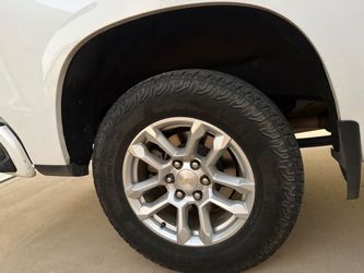 Chevy  Silverado 1500 wheels and tires