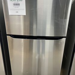 LG 24cu Top Freezer Refrigerator 