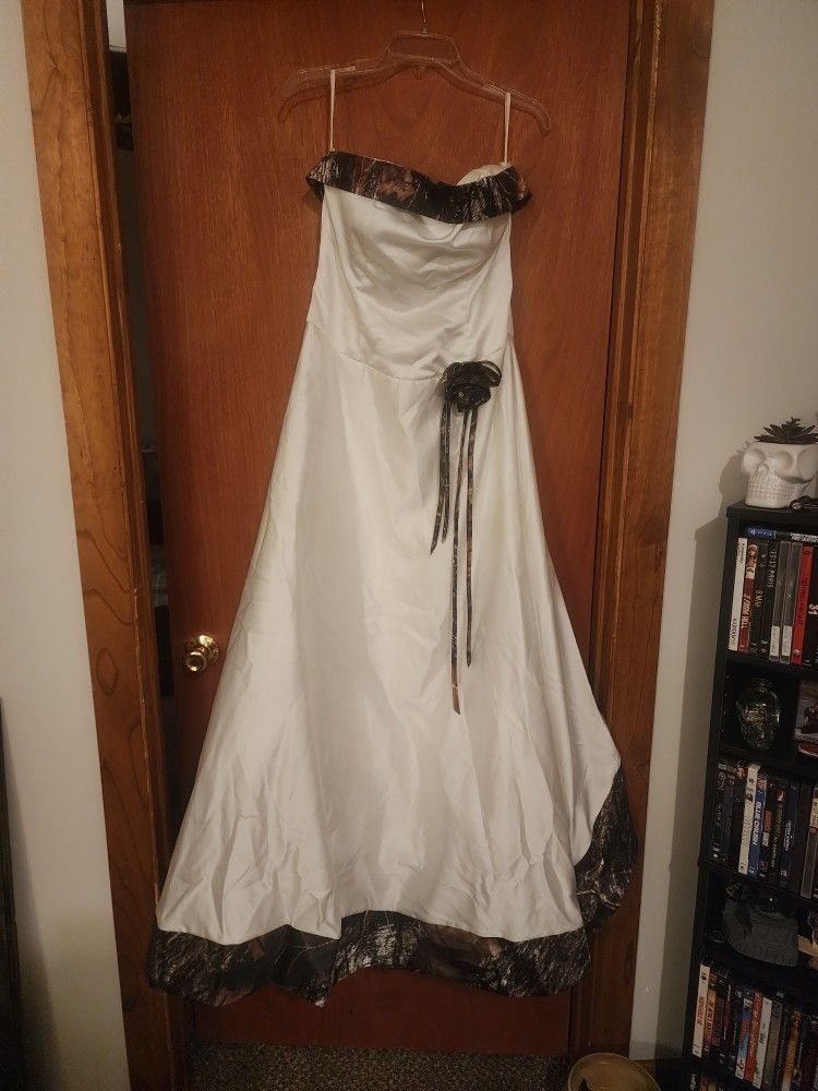 Camouflage Wedding Dress