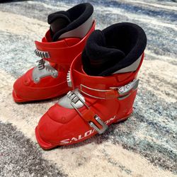 Salomon Kids Boots Size youth 12.5 (19.0 Mondo)