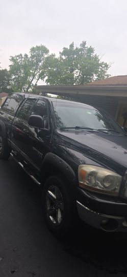 2006 Dodge Ram 1500 4WD, black