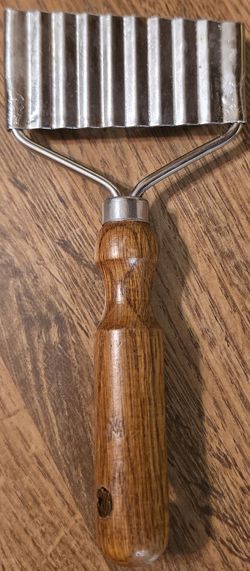 Crinkle Cutter Kitchen tool