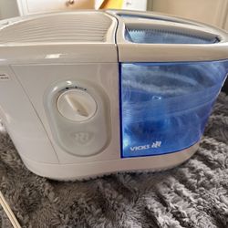 Vicks Humidifier