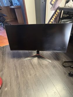 LG 24uc79G Large Screen Gamin Monitor 
