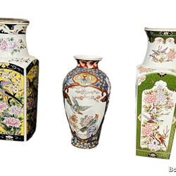 set of three vintage Japanese porcelain vases