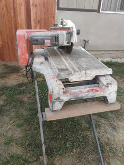 Máquina  De Tile Medida  10  Grande Usada 