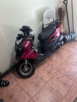 200cc Trans Pro Moped