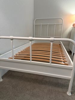 Twin Bed
