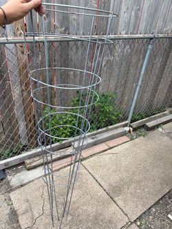 2- galvanized steel (heavy duty)tomato cages 5ft
