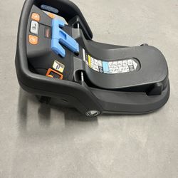 Uppa Baby Mesa Car Seat Base