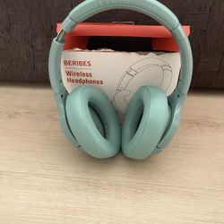 Berbies Blue Wireless Headphones