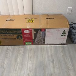 White Frosted Christmas Tree