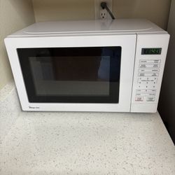 Magic Chef Microwave 